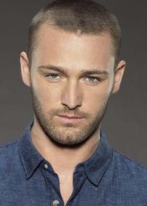 Jake McLaughlin
as Ryan Booth