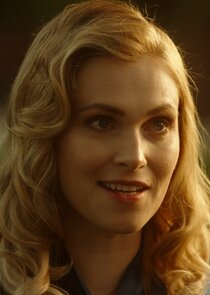 Eliza Taylor
as Hannah Carson