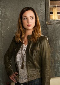 Kristen Connolly
as Jamie Campbell