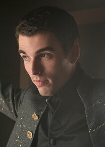 Corey Mylchreest
as Young King George