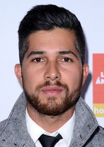 Walter Perez
as Romero