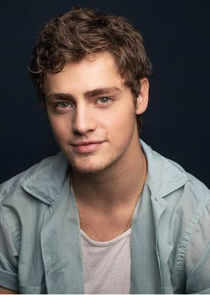 Steffan Argus
as Mingus