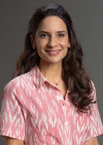 Andrea Demetriades
as Daisy Dixon