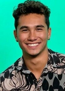 Kekoa Scott Kekumano
as Laka Hanohano