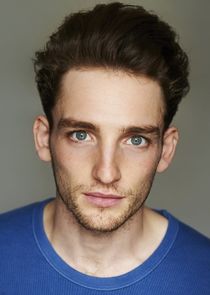 Laurie Davidson
as David Blakely