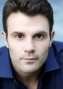 Damon Sementilli
as Jeff Goldwyn