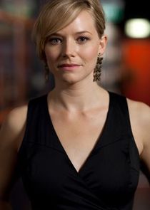 Adrienne Pickering
as Missy (Melissa)