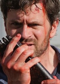 Tom Everett Scott
as Charles Garnett