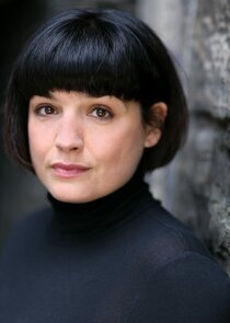 Neshla Caplan
as Chrissie Rebus