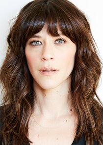 Jackie Tohn
as McKenzie