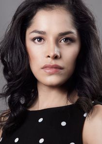 Claudia Pineda
as Chiquitita