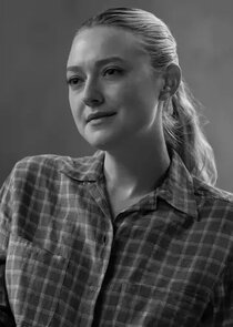 Dakota Fanning
as Marge Sherwood