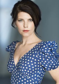 Lærke Winther Andersen
as Lisa Markham