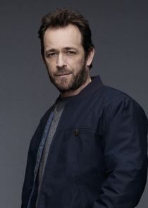 Luke Perry
as Fred Andrews