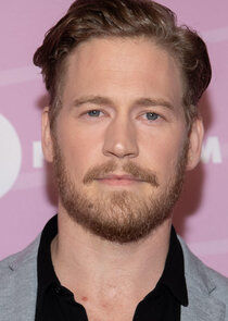 Gavin Stenhouse
as F. Scott Fitzgerald