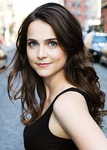 Maya Kazan
as Livye Hart