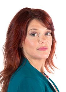 Lynda Boyd
as Rose Miller