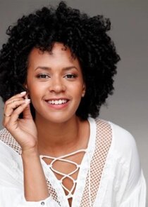 Corbin Reid
as Sondi