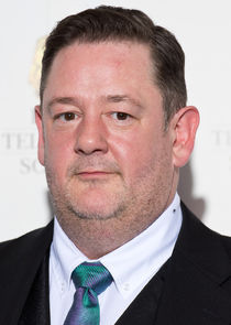Johnny Vegas
as Team Captain