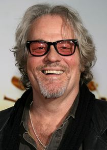 M.C. Gainey
as Captain of the Guards