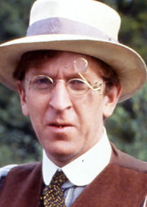 R.H. Thomson
as Jasper Dale