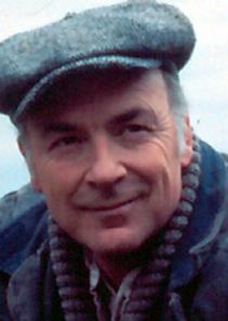 Cedric Smith
as Alec King