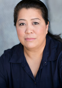 Kaliko Kauahi
as Nurse Val