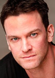 Keith McErlean
as Patrick Fannon