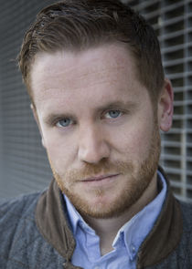 Ian Lloyd Anderson
as Niall Kilduff