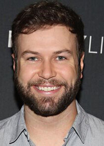 Taran Killam
as Boon E. Potter