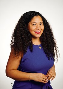 Arianna Davis
as Madonna