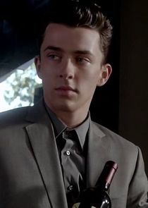 Matthew Beard
as Max Laszlo