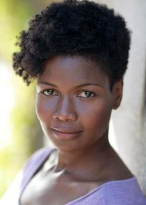 Sarah Niles
as Claudia Richards