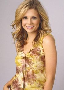 JoAnna Garcia Swisher
as Cheyenne Hart-Montgomery