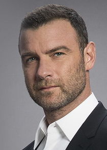 Liev Schreiber
as Raymond 