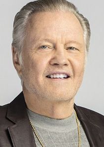 Jon Voight
as Mickey Donovan