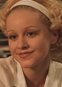 Lindy Booth
as Claudia