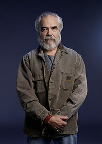 W. Earl Brown
as Wes Fox