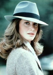 Stephanie Zimbalist
as Laura Holt