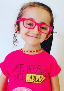 Sammi Haney
as Esperanza Jiménez