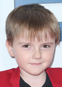 Griffin Robert Faulkner
as Brayden Mills