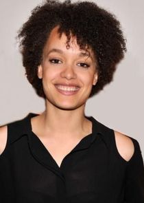 Britne Oldford
as Remy Beaumont
