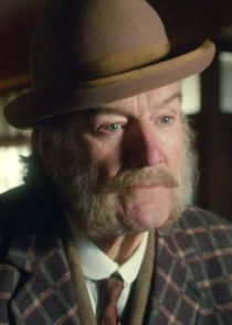 Clive Russell
as Ch. Insp. Fred Abberline