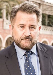 Anthony LaPaglia
as Constantine Clios