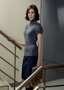 Jessica Collins
as Maggie Young