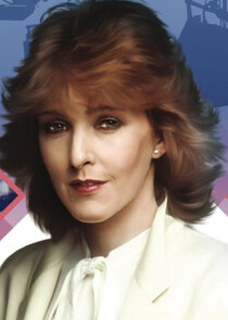 Patricia Hodge
as Lady Roche