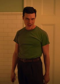 Finn Wittrock
as Edmund Tolleson