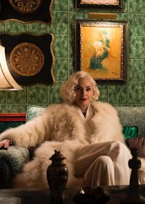 Sharon Stone
as Lenore Osgood