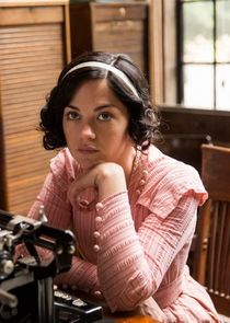 Sarah Greene
as May Lacy
