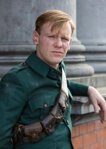 Brian Gleeson
as Jimmy Mahon